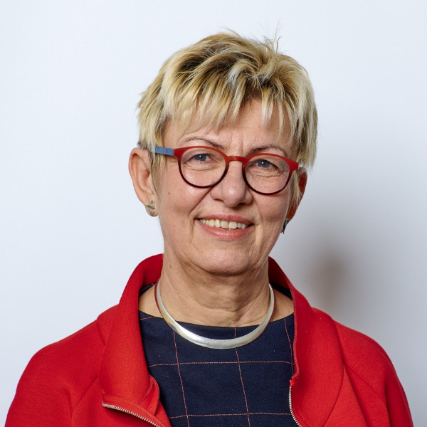 Dr. Doris Schmutzer